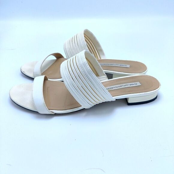 DVF Slide Sandal Low Heel Open Toe White Leather Sz 7 Diane Von Furstenberg - Picture 8 of 15